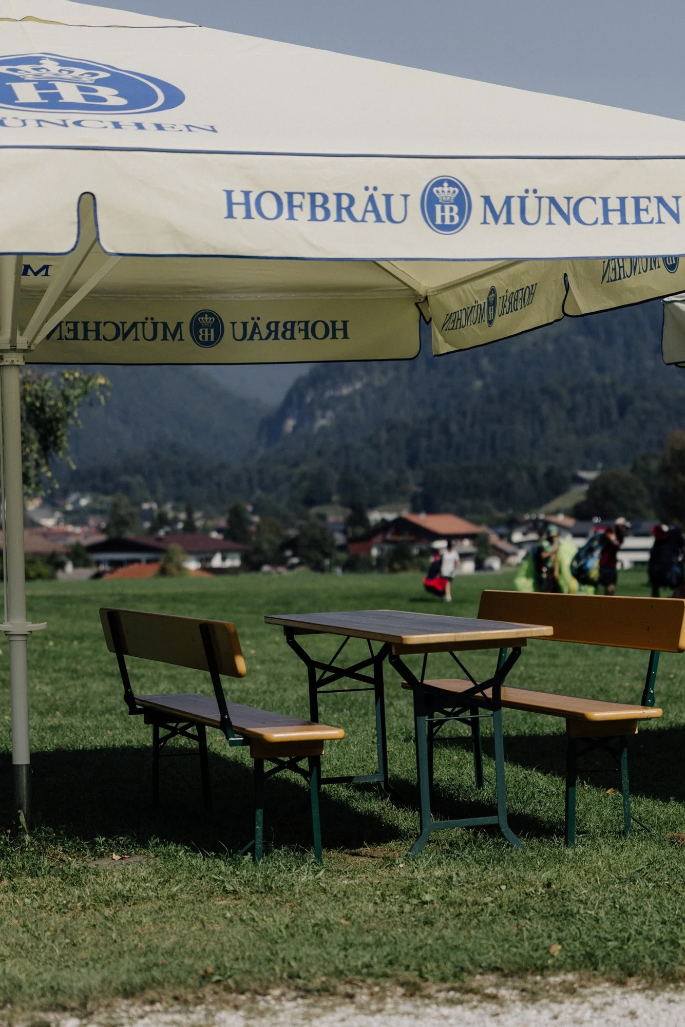 fliegerbar_hoch (1)-min